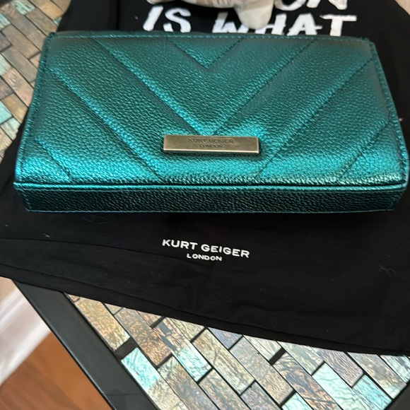 Kurt Geiger London Extra Mini Kensington Quilted Leather Wallet on a Cha… - Picture 4 of 17